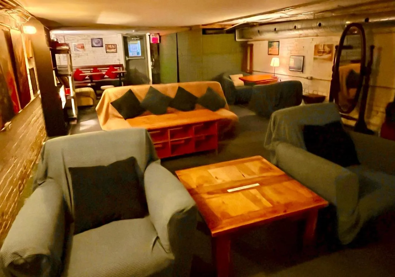 The Only Backpacker'S Inn (Adults Only) Toronto Canadá
