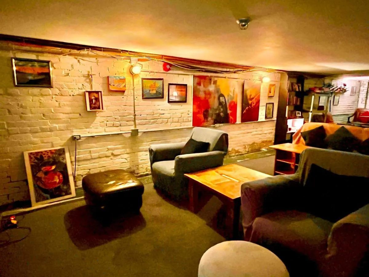 The Only Backpacker'S Inn (Adults Only) Toronto Pensión