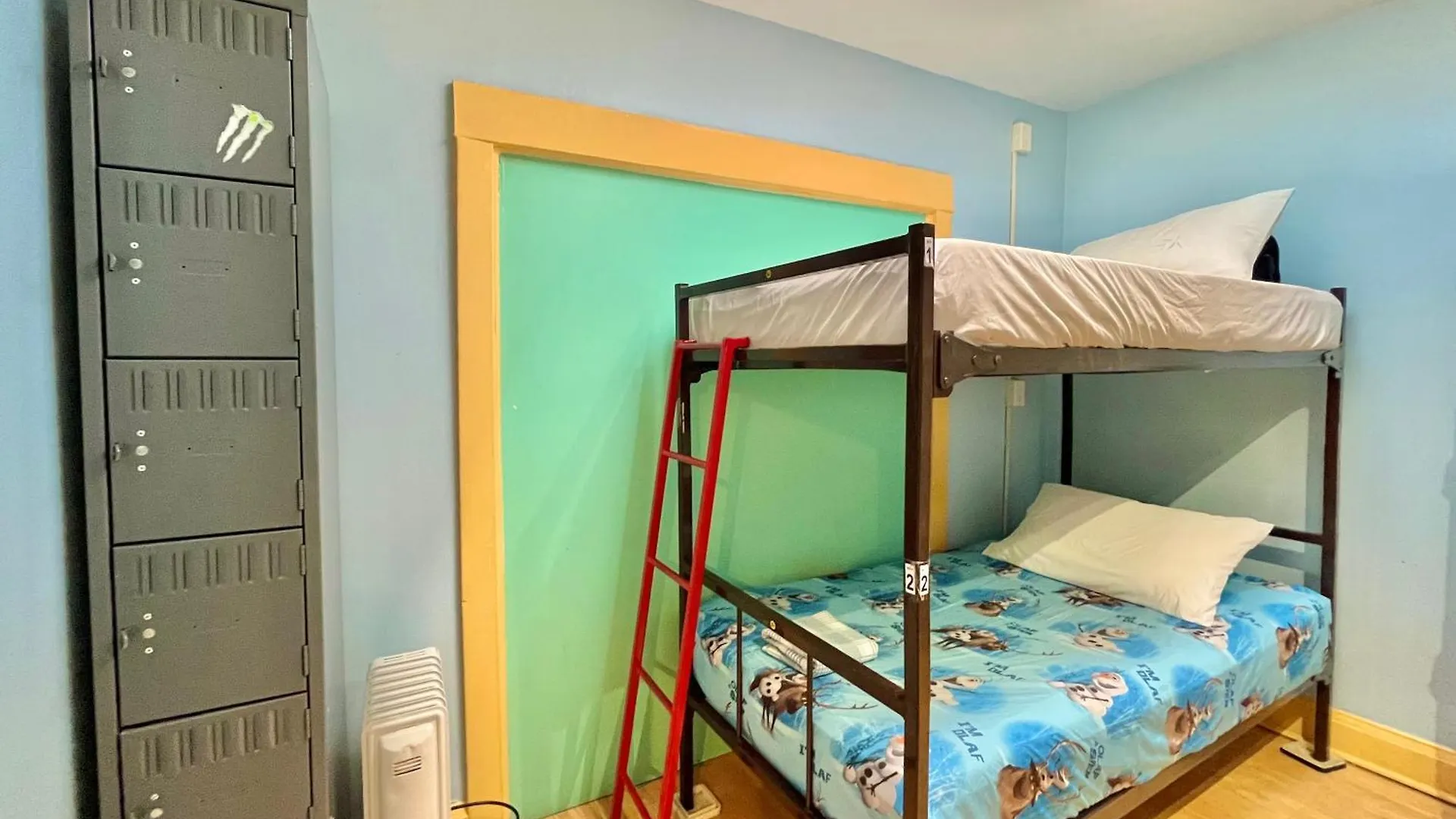 The Only Backpacker'S Inn (Adults Only) Toronto Pensión