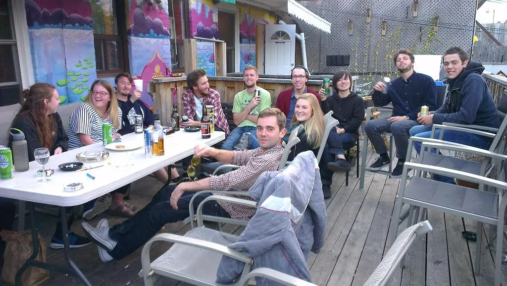 The Only Backpacker'S Inn (Adults Only) Toronto Pensión