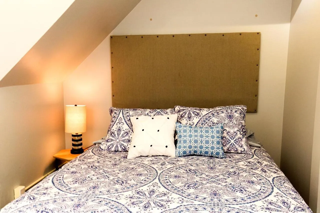 The Only Backpacker'S Inn (Adults Only) Toronto Pensión